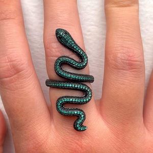Taylor Swift Reputation snake ring
